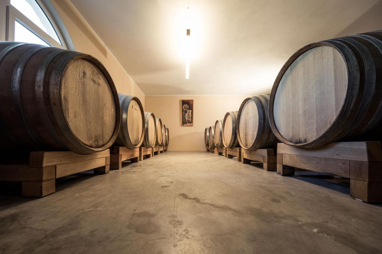 阿皮亚诺苏拉斯特拉达Weingut Dona别墅 外观 照片